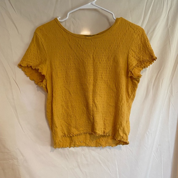 Mustard yellow tee - Picture 1 of 3